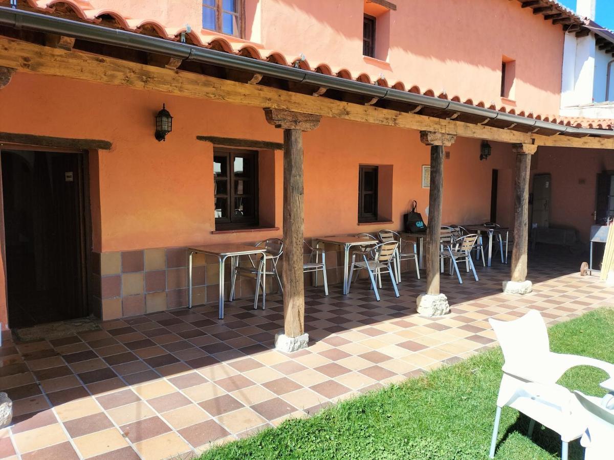 Albergue Don Camino Villalcázar de Sirga Exterior foto